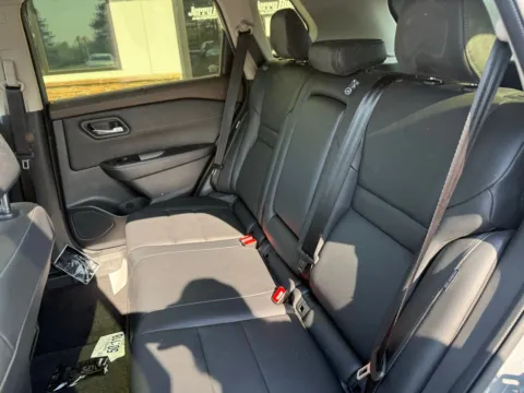 More photos of 2023 Nissan Rogue SL at Jerry Hunt Supercenter - Lexington, NC