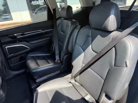 More photos of 2025 Kia Telluride S at Jerry Hunt Supercenter - Lexington, NC
