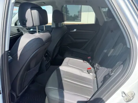 More photos of 2023 Audi Q5 45 S line Premium at Jerry Hunt Supercenter - Lexington, NC