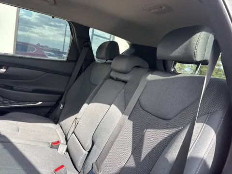 More photos of 2019 Hyundai Santa Fe SEL at Jerry Hunt Supercenter - Lexington, NC