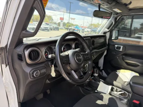 More photos of 2019 Jeep Wrangler Unlimited Sport S at Jerry Hunt Supercenter - Lexington, NC