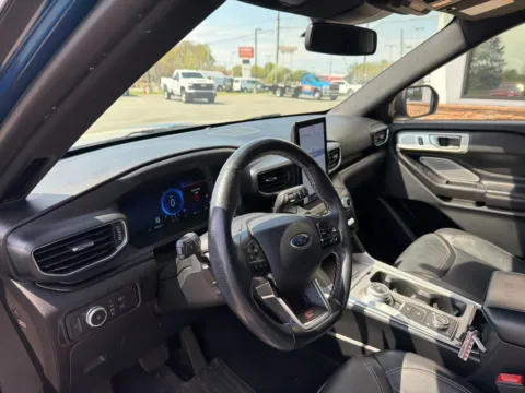 More photos of 2020 Ford Explorer ST at Jerry Hunt Supercenter - Lexington, NC