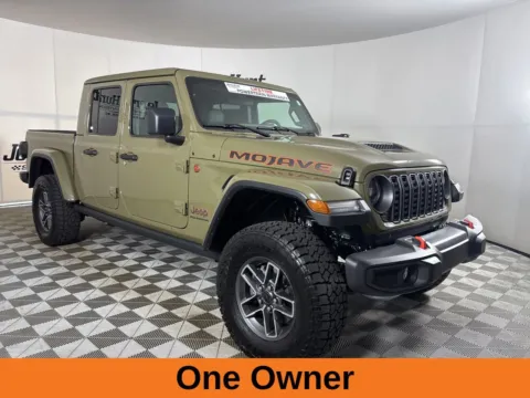 More photos of 2025 Jeep Gladiator Mojave at Jerry Hunt Supercenter - Lexington, NC