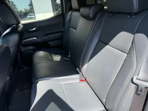 More photos of 2021 Toyota Tacoma Limited at Jerry Hunt Supercenter - Lexington, NC