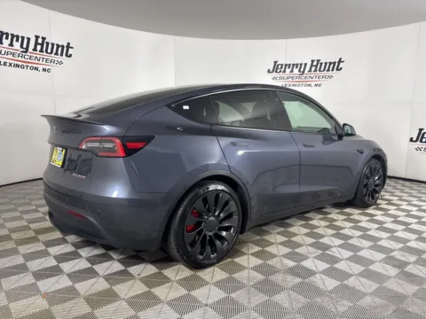 More photos of 2022 Tesla Model Y Performance at Jerry Hunt Supercenter - Lexington, NC