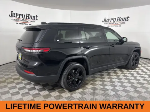 More photos of 2023 Jeep Grand Cherokee L Altitude at Jerry Hunt Supercenter - Lexington, NC