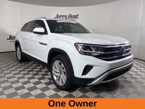 More photos of 2023 Volkswagen Atlas Cross Sport 2.0T SE w/Technology at Jerry Hunt Supercenter - Lexington, NC