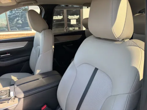 Photos of 2024 Mazda CX-90 PHEV Preferred for sale in Lexington, NC at Jerry Hunt Supercenter - Lexington