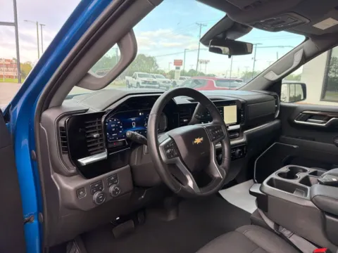 More photos of 2023 Chevrolet Silverado 1500 LT at Jerry Hunt Supercenter - Lexington, NC