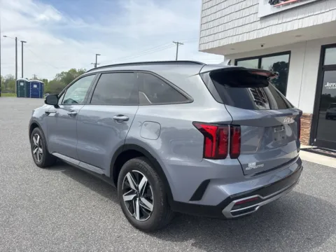 More photos of 2023 Kia Sorento S at Jerry Hunt Supercenter - Lexington, NC