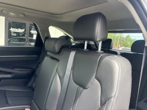 More photos of 2023 Kia Sorento S at Jerry Hunt Supercenter - Lexington, NC