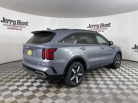 More photos of 2023 Kia Sorento S at Jerry Hunt Supercenter - Lexington, NC