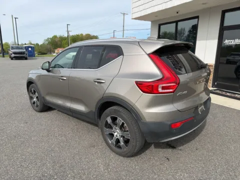 More photos of 2022 Volvo XC40 T5 Inscription at Jerry Hunt Supercenter - Lexington, NC