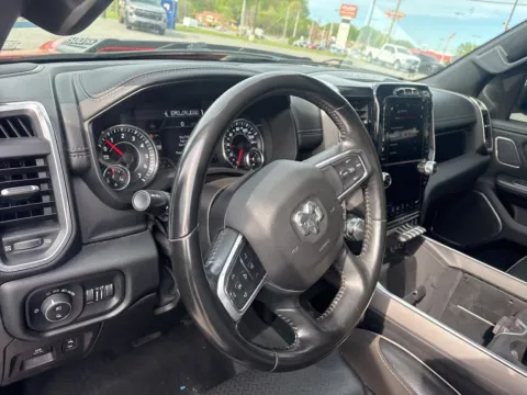 More photos of 2021 Ram 1500 Laramie at Jerry Hunt Supercenter - Lexington, NC