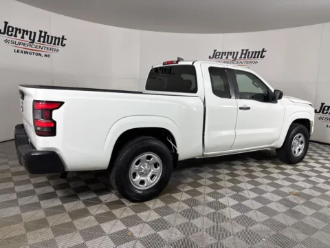 More photos of 2022 Nissan Frontier S at Jerry Hunt Supercenter - Lexington, NC