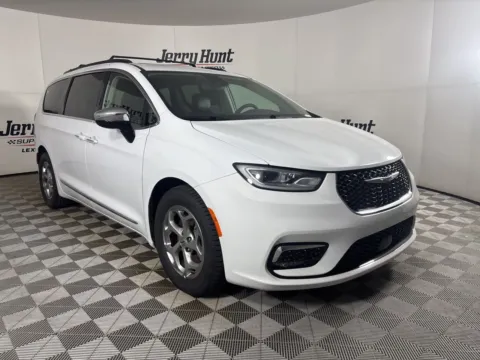Another view of 2023 Chrysler Pacifica Limited for sale in Lexington, NC at Jerry Hunt Supercenter - Lexington