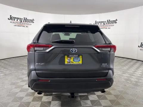 More photos of 2022 Toyota RAV4 Hybrid XLE at Jerry Hunt Supercenter - Lexington, NC