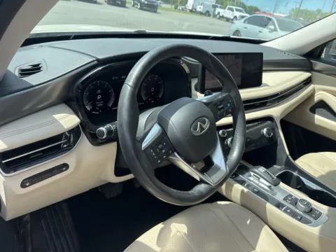 More photos of 2023 INFINITI QX60 LUXE at Jerry Hunt Supercenter - Lexington, NC