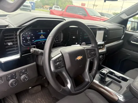 More photos of 2024 Chevrolet Silverado 1500 LT at Jerry Hunt Supercenter - Lexington, NC