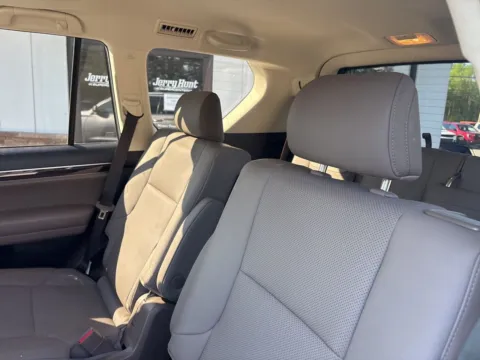 More photos of 2021 Lexus GX 460 at Jerry Hunt Supercenter - Lexington, NC