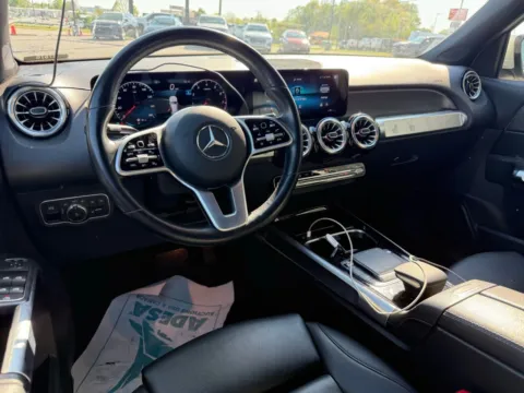 More photos of 2022 Mercedes-Benz GLB 250 at Jerry Hunt Supercenter - Lexington, NC
