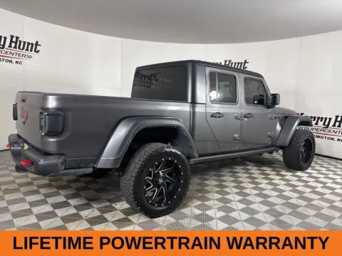More photos of 2022 Jeep Gladiator Rubicon at Jerry Hunt Supercenter - Lexington, NC