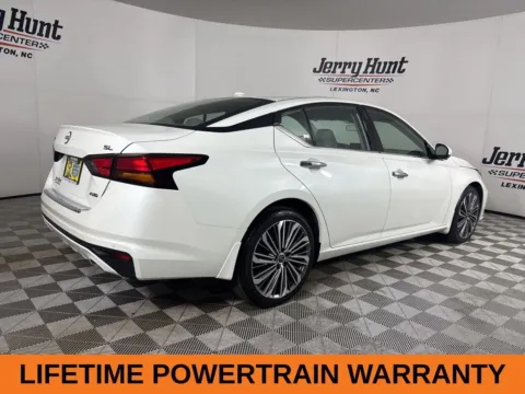 More photos of 2023 Nissan Altima 2.5 SL at Jerry Hunt Supercenter - Lexington, NC