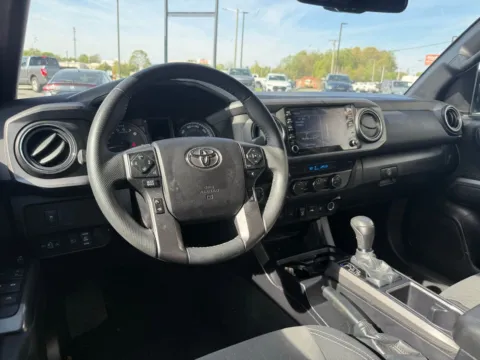 More photos of 2022 Toyota Tacoma TRD Sport at Jerry Hunt Supercenter - Lexington, NC
