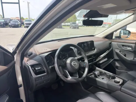 More photos of 2023 Nissan Rogue SL at Jerry Hunt Supercenter - Lexington, NC