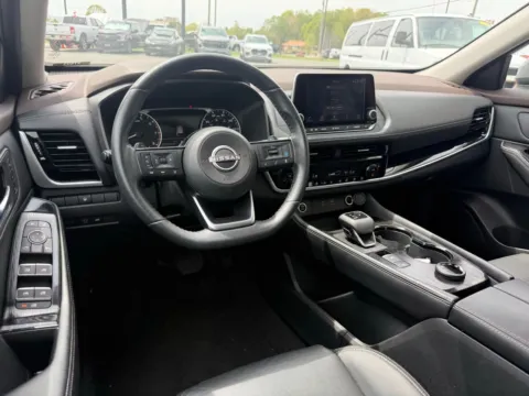 More photos of 2023 Nissan Rogue SL at Jerry Hunt Supercenter - Lexington, NC