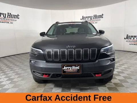 More photos of 2022 Jeep Cherokee Trailhawk at Jerry Hunt Supercenter - Lexington, NC
