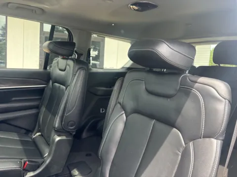 More photos of 2021 Jeep Grand Cherokee L Limited at Jerry Hunt Supercenter - Lexington, NC