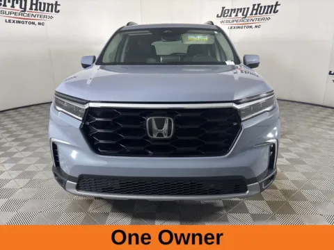 More photos of 2025 Honda Pilot Touring at Jerry Hunt Supercenter - Lexington, NC