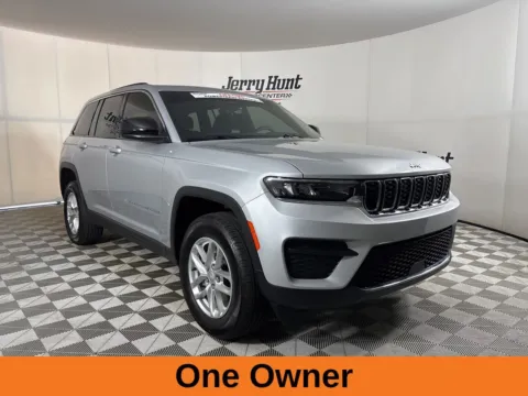 More photos of 2025 Jeep Grand Cherokee Laredo X at Jerry Hunt Supercenter - Lexington, NC