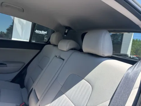 More photos of 2022 Kia Sportage LX at Jerry Hunt Supercenter - Lexington, NC