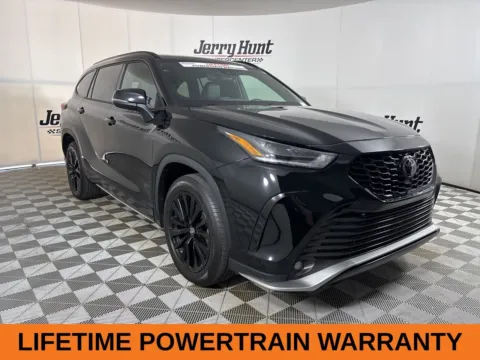 More photos of 2025 Toyota Highlander XSE at Jerry Hunt Supercenter - Lexington, NC