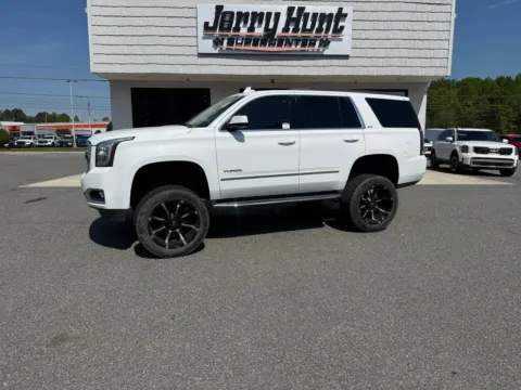 White 2019 GMC Yukon SLT Standard Edition for sale in Lexington, NC