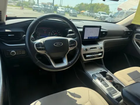 More photos of 2020 Ford Explorer XLT at Jerry Hunt Supercenter - Lexington, NC