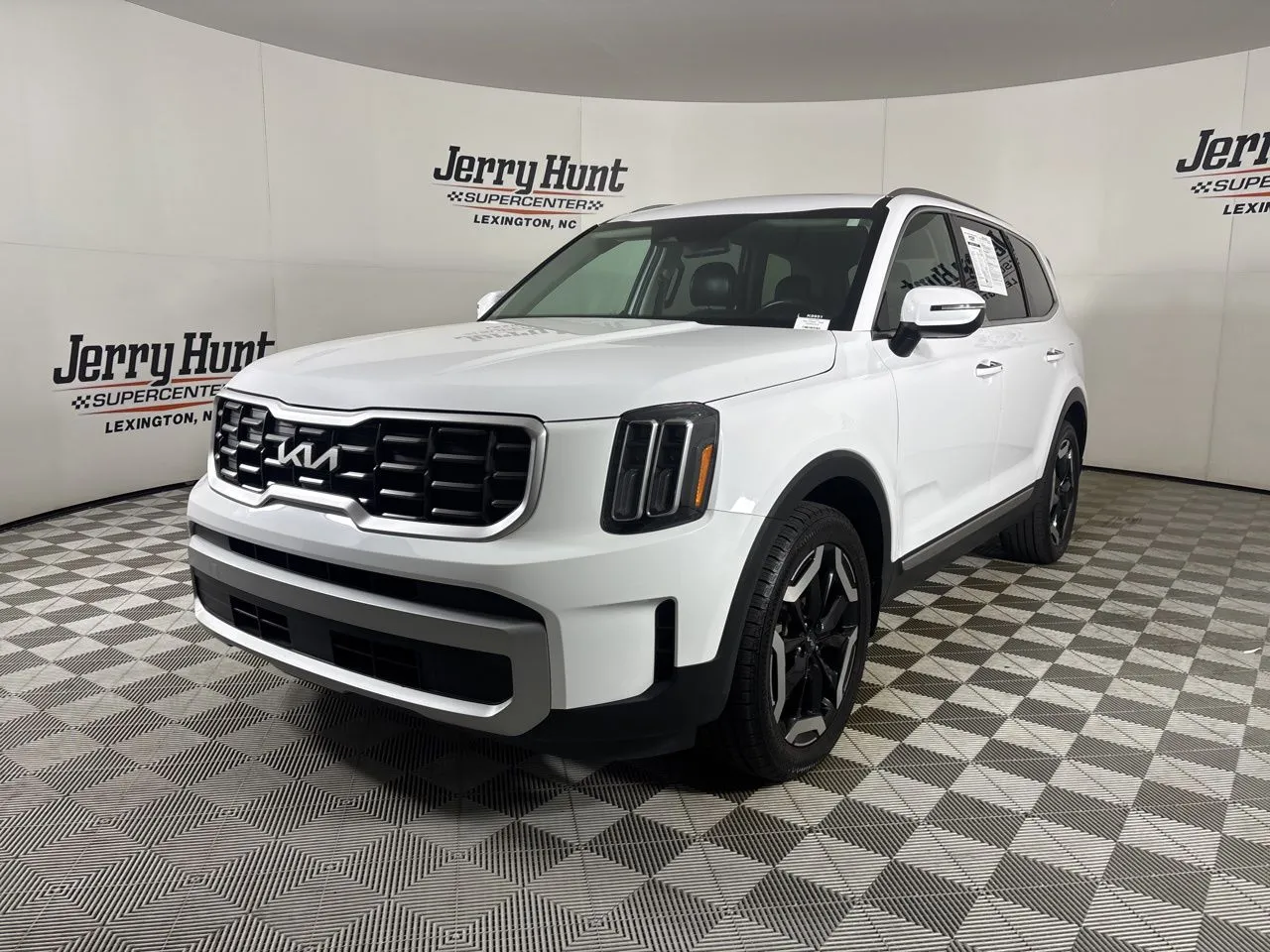 White 2023 Kia Telluride S for sale in Lexington, NC
