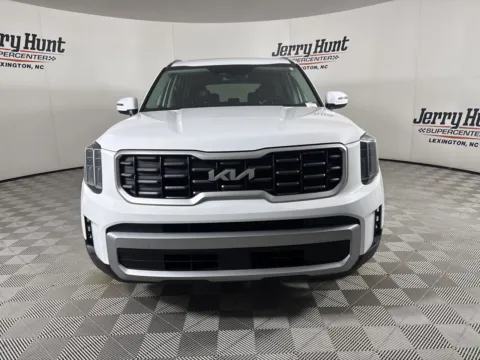 Photos of 2023 Kia Telluride S for sale in Lexington, NC at Jerry Hunt Supercenter - Lexington