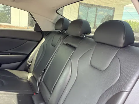 More photos of 2023 Hyundai Elantra Limited at Jerry Hunt Supercenter - Lexington, NC