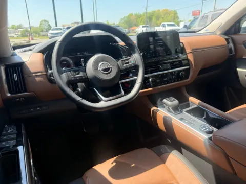 More photos of 2025 Nissan Pathfinder Platinum at Jerry Hunt Supercenter - Lexington, NC