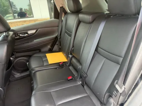 More photos of 2019 Nissan Rogue SL at Jerry Hunt Supercenter - Lexington, NC