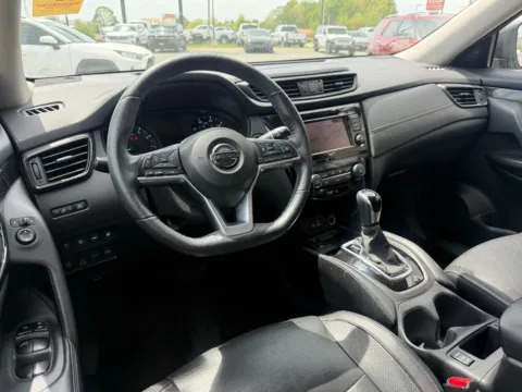 More photos of 2019 Nissan Rogue SL at Jerry Hunt Supercenter - Lexington, NC