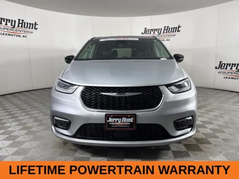 Another view of 2024 Chrysler Pacifica Limited for sale in Lexington, NC at Jerry Hunt Supercenter - Lexington