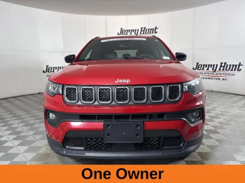 More photos of 2023 Jeep Compass Latitude Lux at Jerry Hunt Supercenter - Lexington, NC
