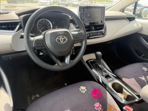 More photos of 2020 Toyota Corolla LE at Jerry Hunt Supercenter - Lexington, NC