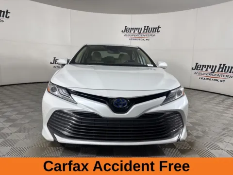 More photos of 2020 Toyota Camry Hybrid XLE at Jerry Hunt Supercenter - Lexington, NC