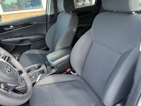 Photos of 2020 Kia Sorento LX for sale in Lexington, NC at Jerry Hunt Supercenter - Lexington