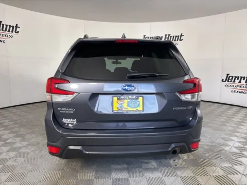 More photos of 2022 Subaru Forester Premium at Jerry Hunt Supercenter - Lexington, NC